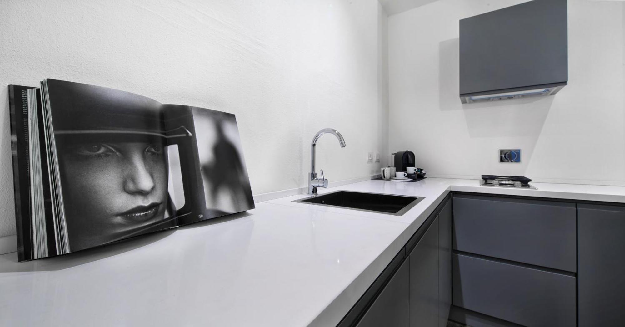 Emilia Suite Express Módena Habitación foto