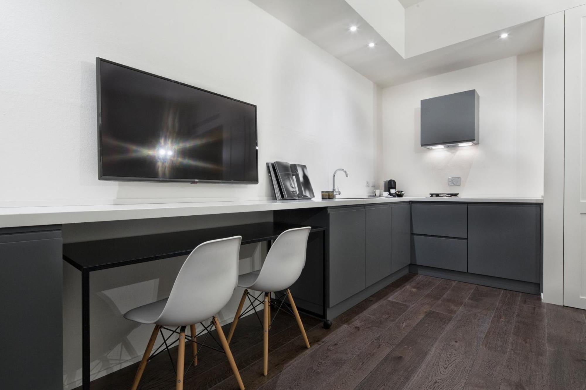 Emilia Suite Express Módena Habitación foto